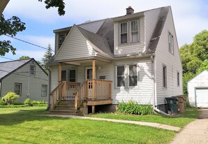 Building Photo - 922 N Fair Oaks Ave