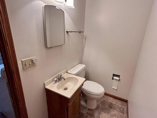 Building Photo - 235 N Michigan St