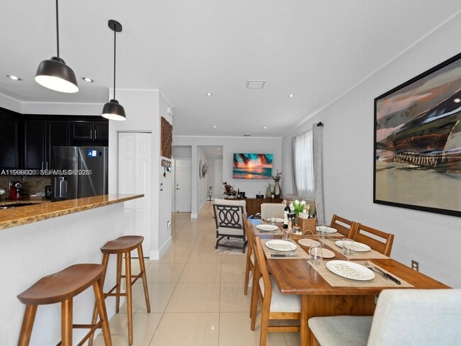 Building Photo - 8781 NW 98th Ct