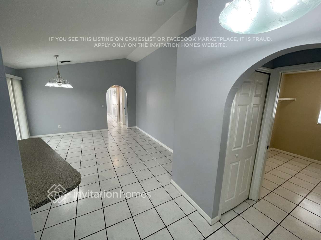 Building Photo - 4228 SW 15th Pl