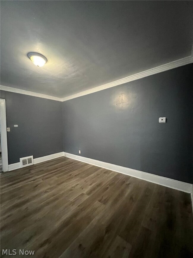 Building Photo - 9913 Mt Auburn Ave