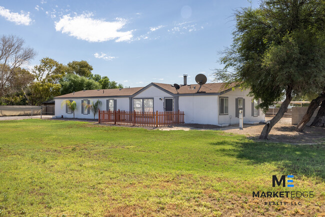 Primary Photo - 5Bed/3Bath Home in Buckeye, AZ! Ready for ...