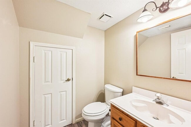 Building Photo - 10410 Springland Ct