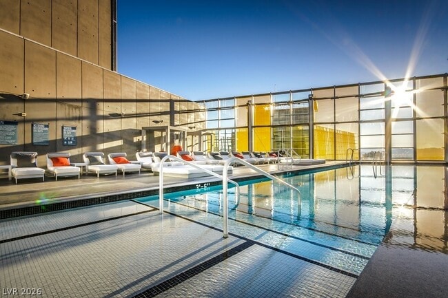 Building Photo - 3722 S Las Vegas Blvd