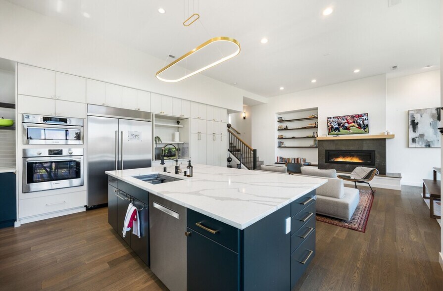 Building Photo - 3826 Meridian Ave N