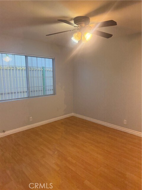 Building Photo - 6439 Woodman Ave