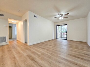 Building Photo - The Vine Apts