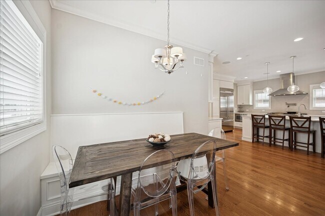 Building Photo - 420 Evanston Ave