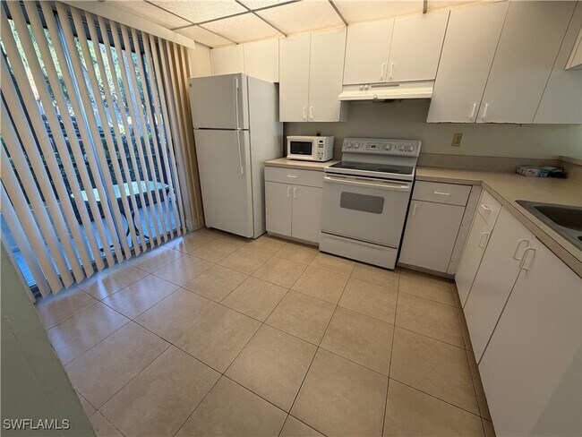 Building Photo - 4210 Looking Glass Ln