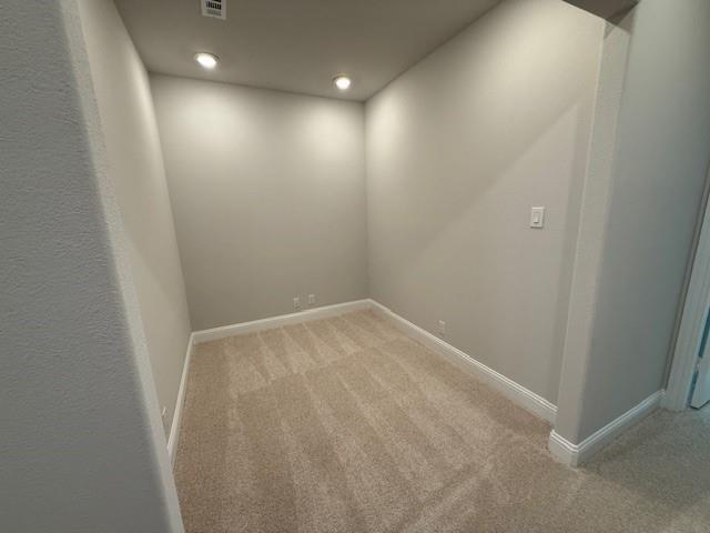 Building Photo - 313 Blackthorne Dr