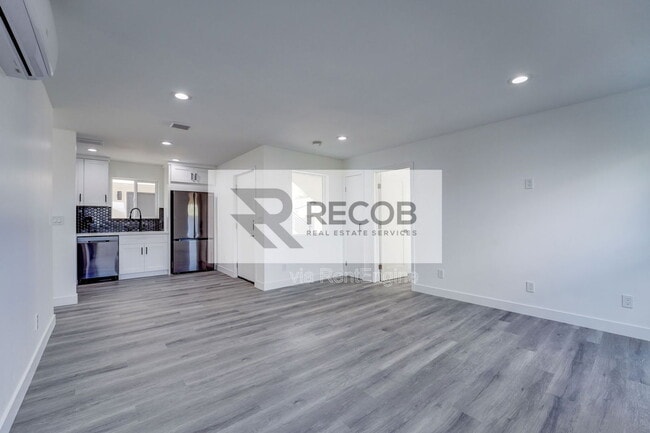 Building Photo - 3663 Budd St