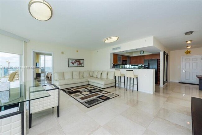 Building Photo - 16699 Collins Ave