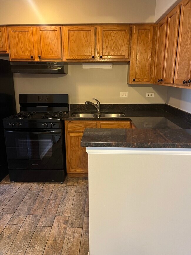 Building Photo - 14601 Keystone Ave