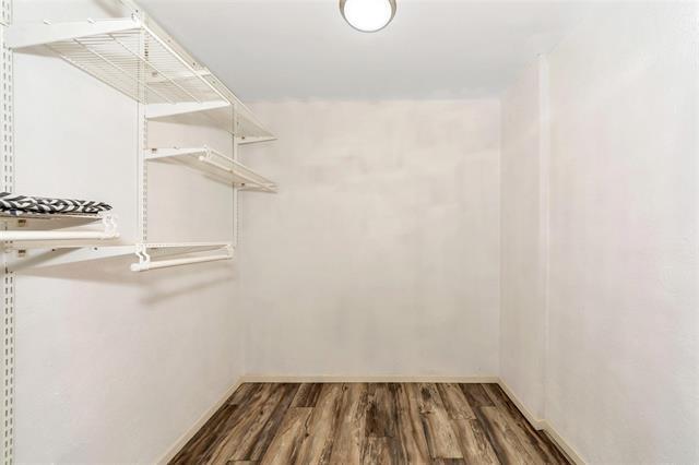 Building Photo - 26 Bounty Rd E