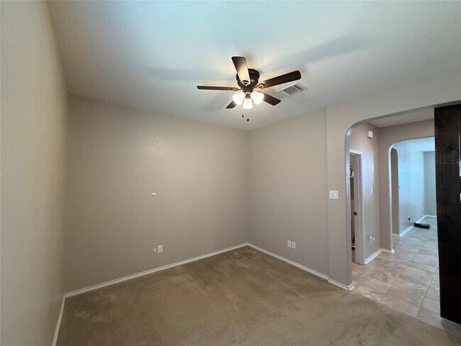 Building Photo - 334 Reunion Ln