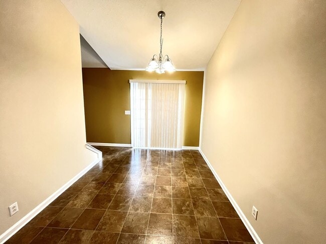 Building Photo - 3323 Risen Star Dr