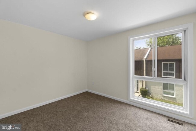Building Photo - 10289 Daystar Ct