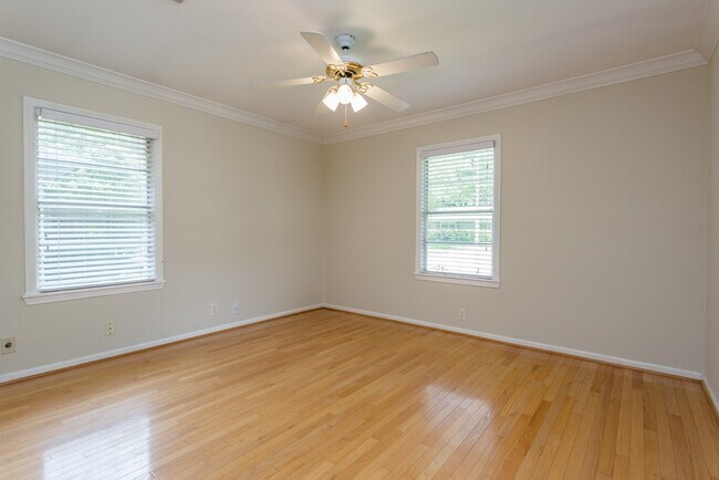 Building Photo - 1230 Timbergrove Ln