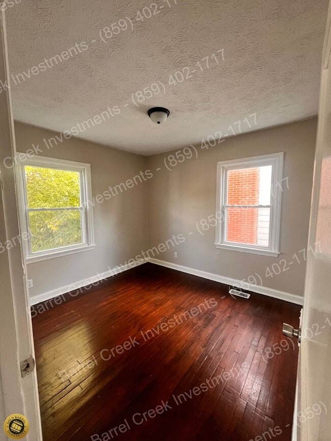 Building Photo - 3-Bed 1-Bath House
