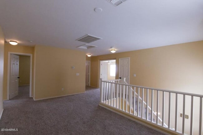 Building Photo - Gorgeous 4 Bed Laveen home in reputed Trailside Point community ++ WALK TO SCHOOL !!