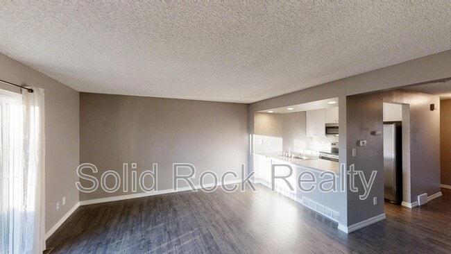 Building Photo - 2309 Lexington Village Ln