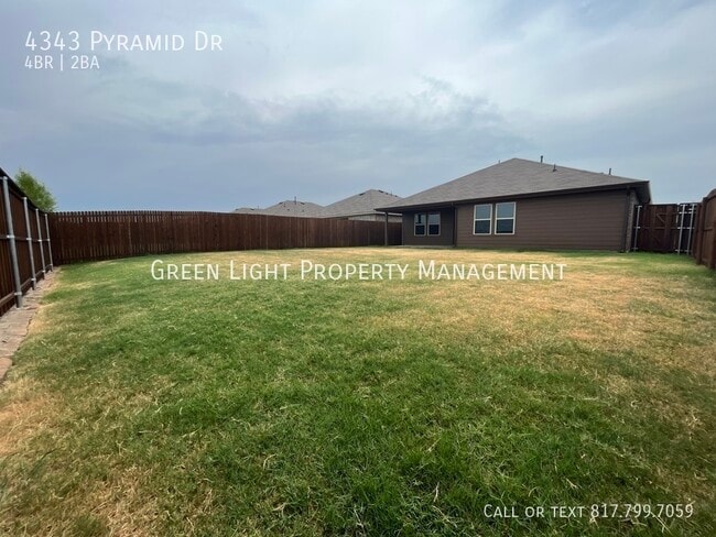 Building Photo - 4343 Pyramid Dr