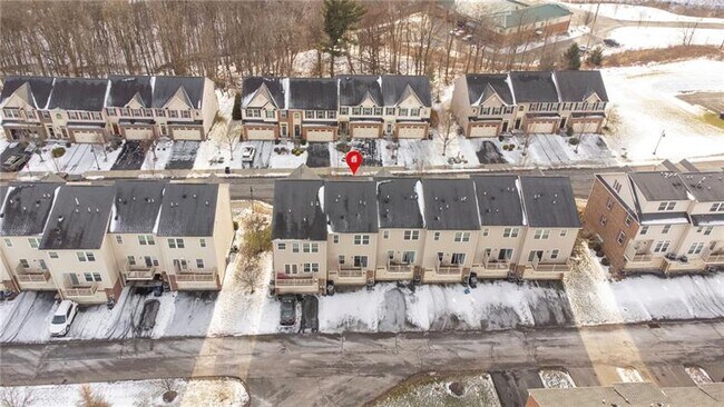 Building Photo - 620 Fairgate Drive