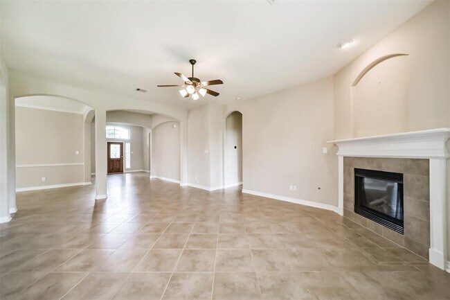 Building Photo - 14711 E Red Bayberry Ct