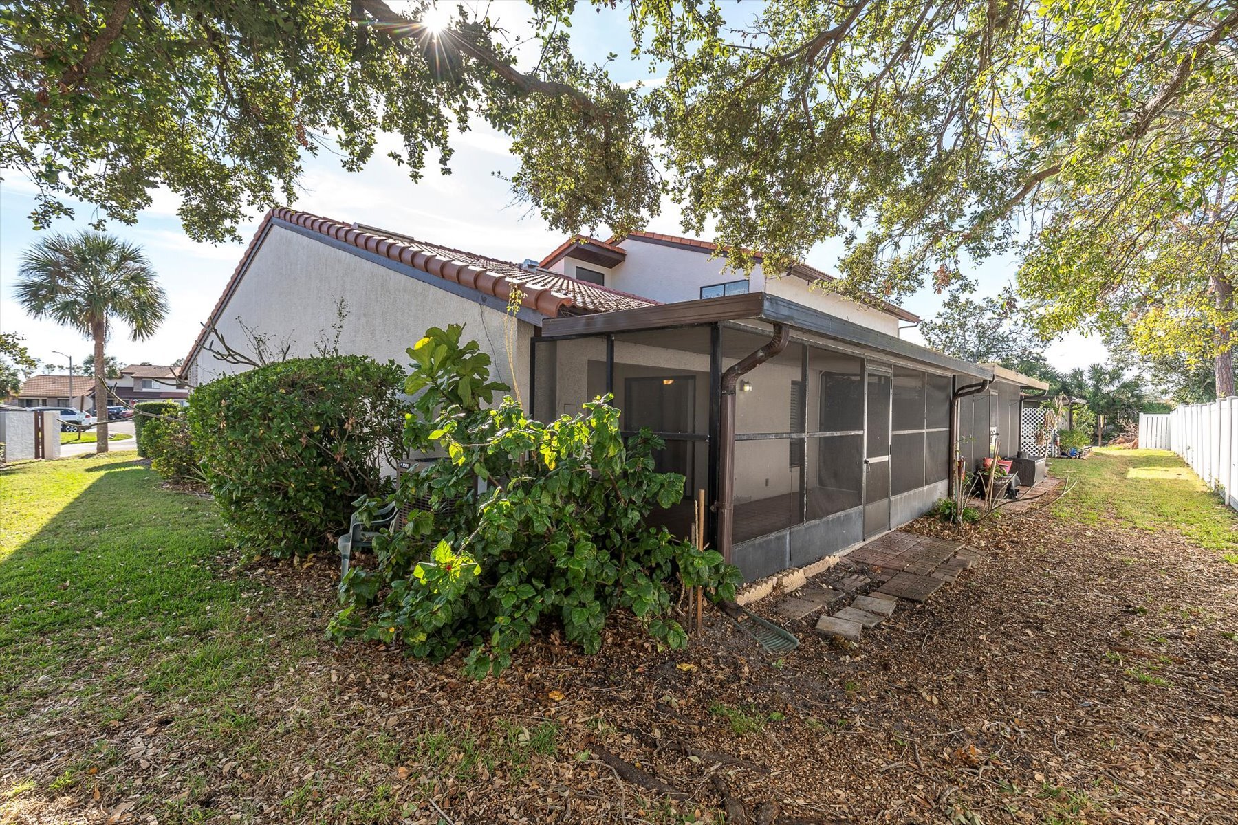 Building Photo - 7360 Ulmerton Rd
