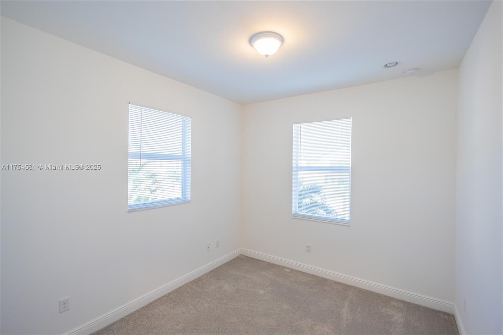 Building Photo - 6950 Pines Cir