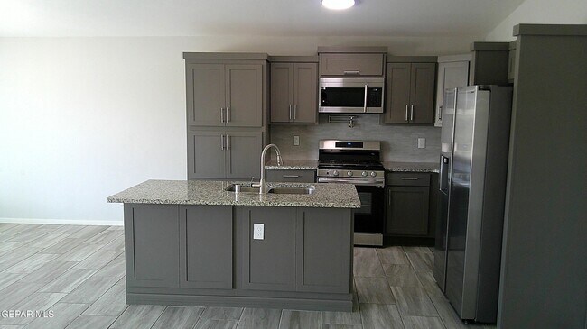 Building Photo - 13664 Baja Vista Ct