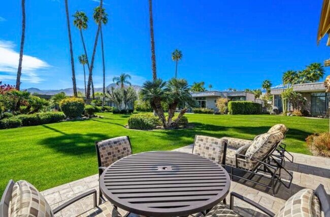 Building Photo - 1408 Tamarisk W St