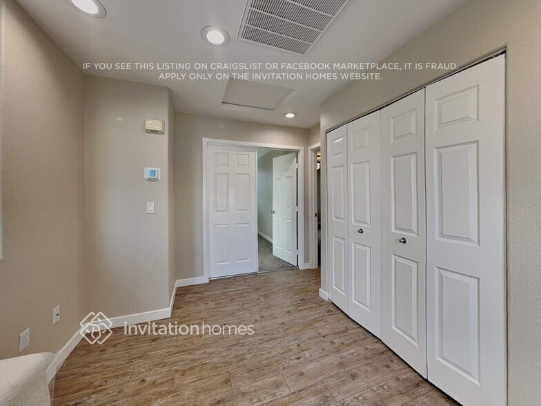 Building Photo - 10437 Chandra Ave