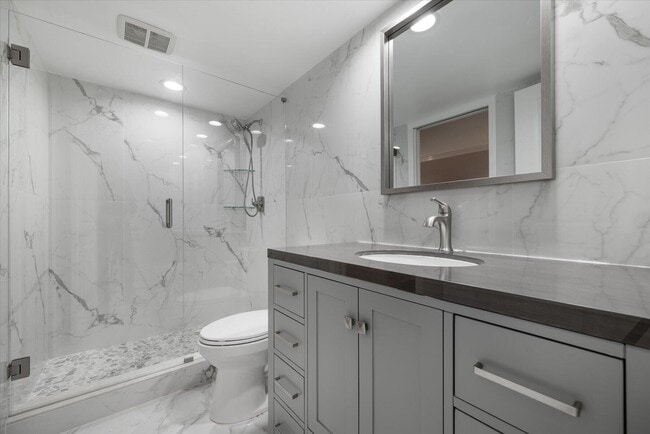 Building Photo - 13400 Polo Rd W