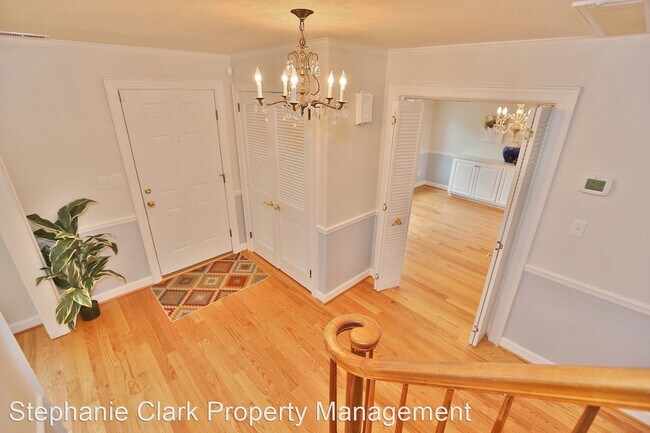Building Photo - 4 br, 2.5 bath House - 484 Goodspeed Road