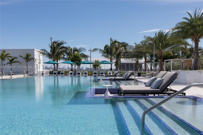 Building Photo - 1776 Polk St