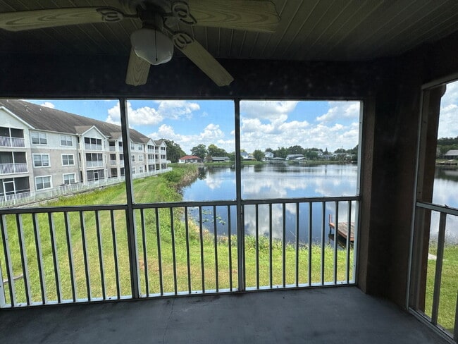 Building Photo - "Charming 2-Bed, 2-Bath Retreat with 1212 ...