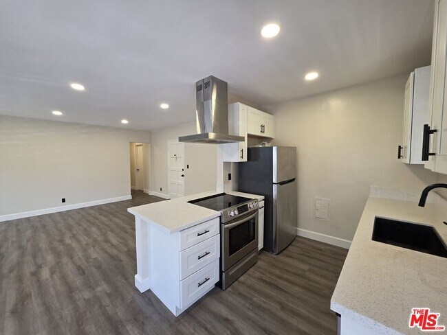 Building Photo - 2228 20th St