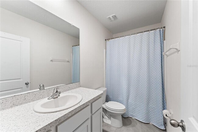 Building Photo - 33066 Major Oak Dr