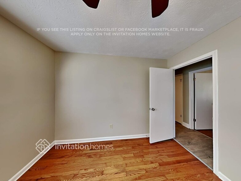 Building Photo - 2631 Kings Cir NW