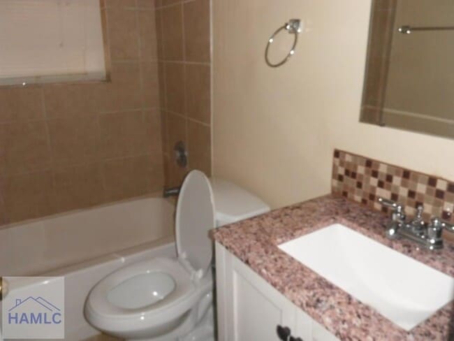 Building Photo - 503 Stewart Dr