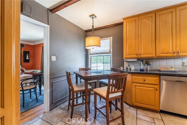 Building Photo - 1215 Oak Cir Dr