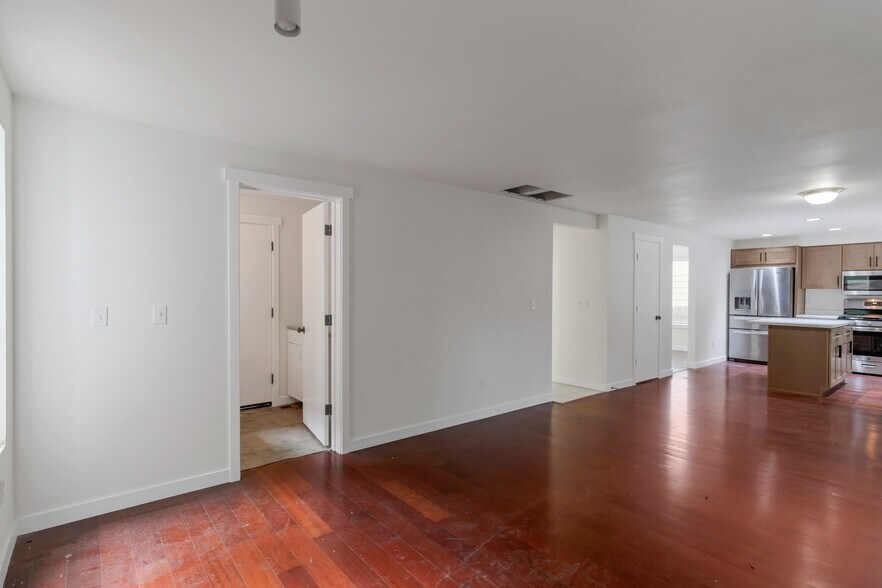 Building Photo - 13018 SE 264th Pl