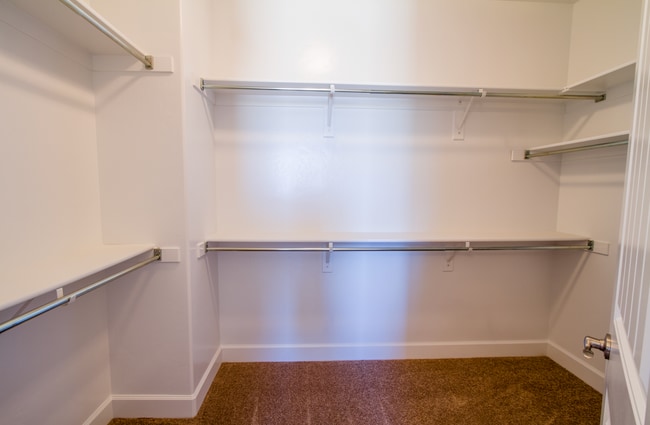 Building Photo - Italian Villages | 3-Bedroom Villa La Vigne (Unfinished Basement)