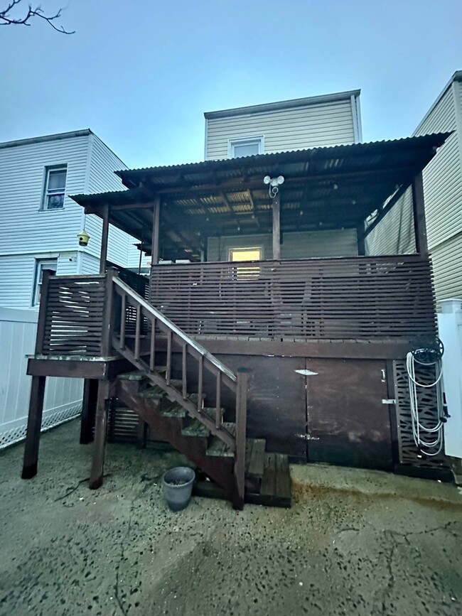 Building Photo - 95-24 77th St