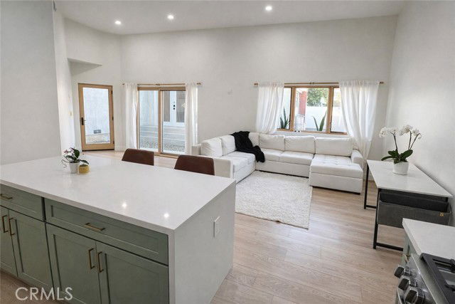 Building Photo - 3636 Gardenia Ave