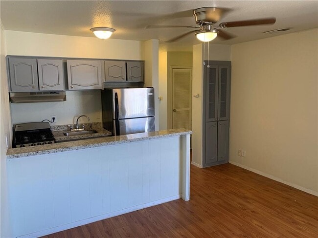 Building Photo - 1315 Norwalk Ln