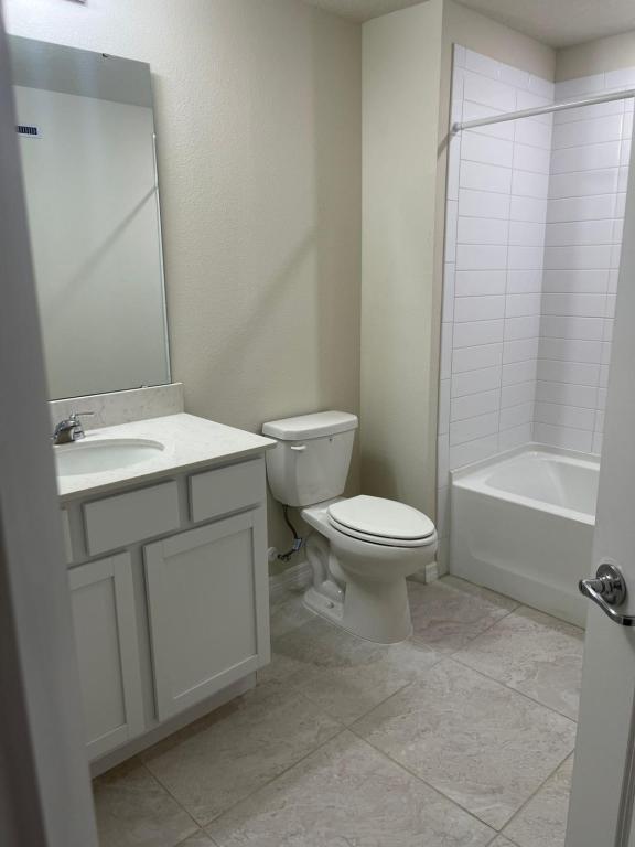 Building Photo - 4625 Sparkling Shell Ave