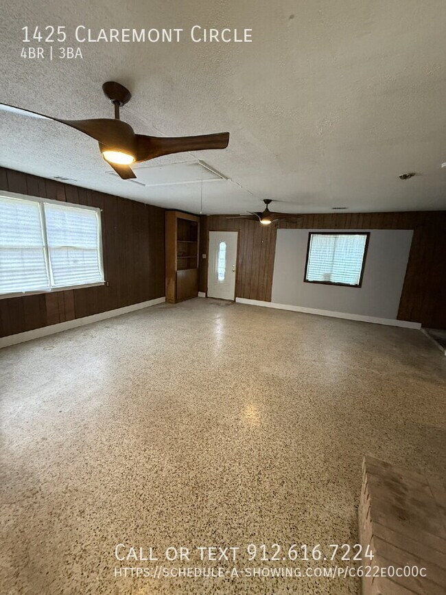 Building Photo - 1425 Claremont Cir