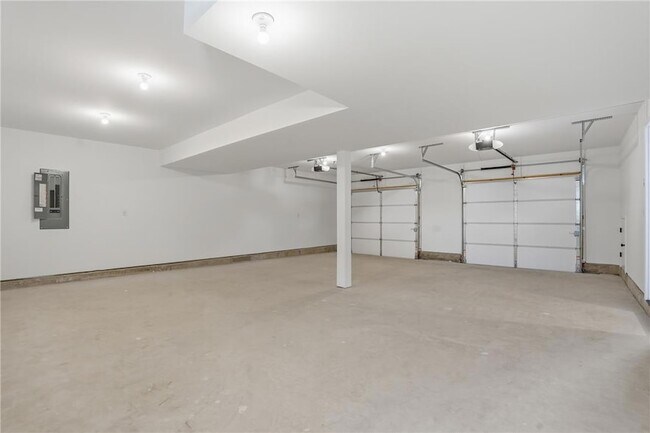 Building Photo - 2905 Roosevelt St
